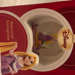 Rapunzel Snowglobe
